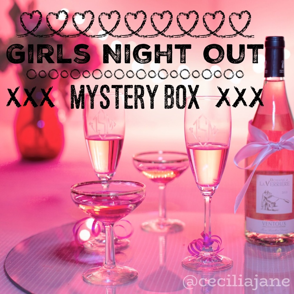 Bundle of fun, flirty clothes